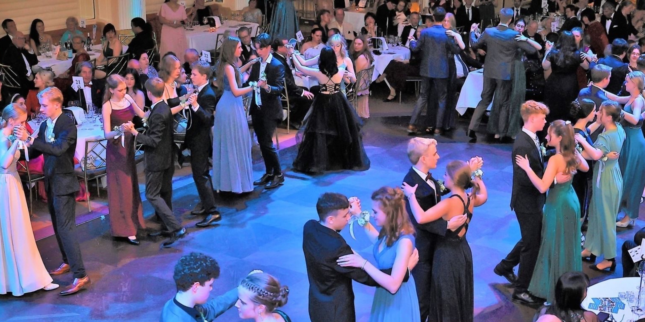 Abschlussball am Stachus